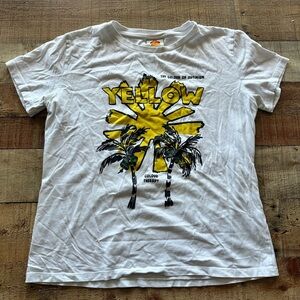 Farm Rio Yellow Graphic t-shirt women’s Large